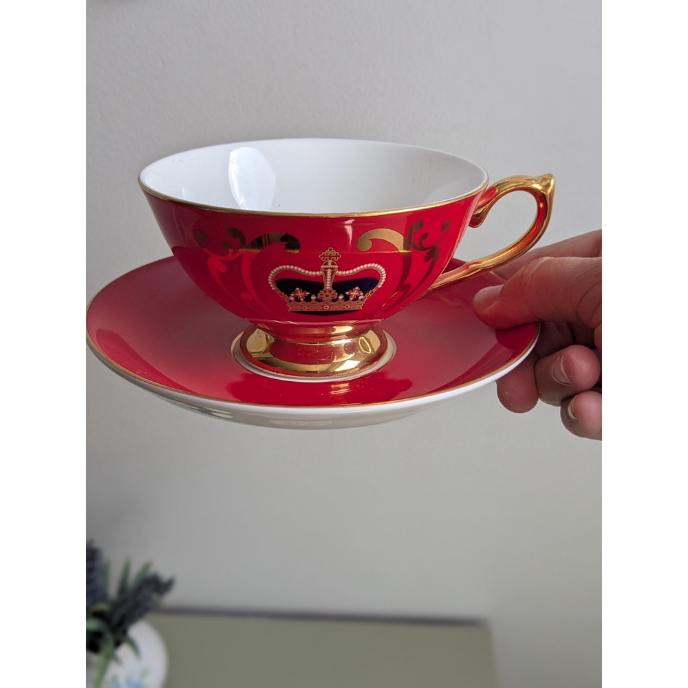 Annvita Museum Royal Crown Teacup & Saucer Red Gold Fine Bone China